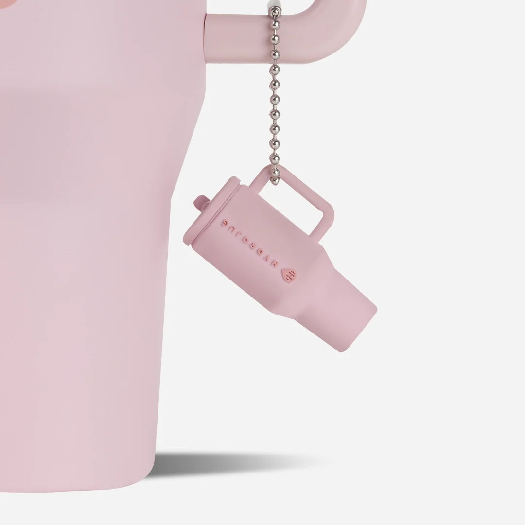 traveler-keychain-k9 Web-TravelerKeychainPhotos-PinkSand2.webp